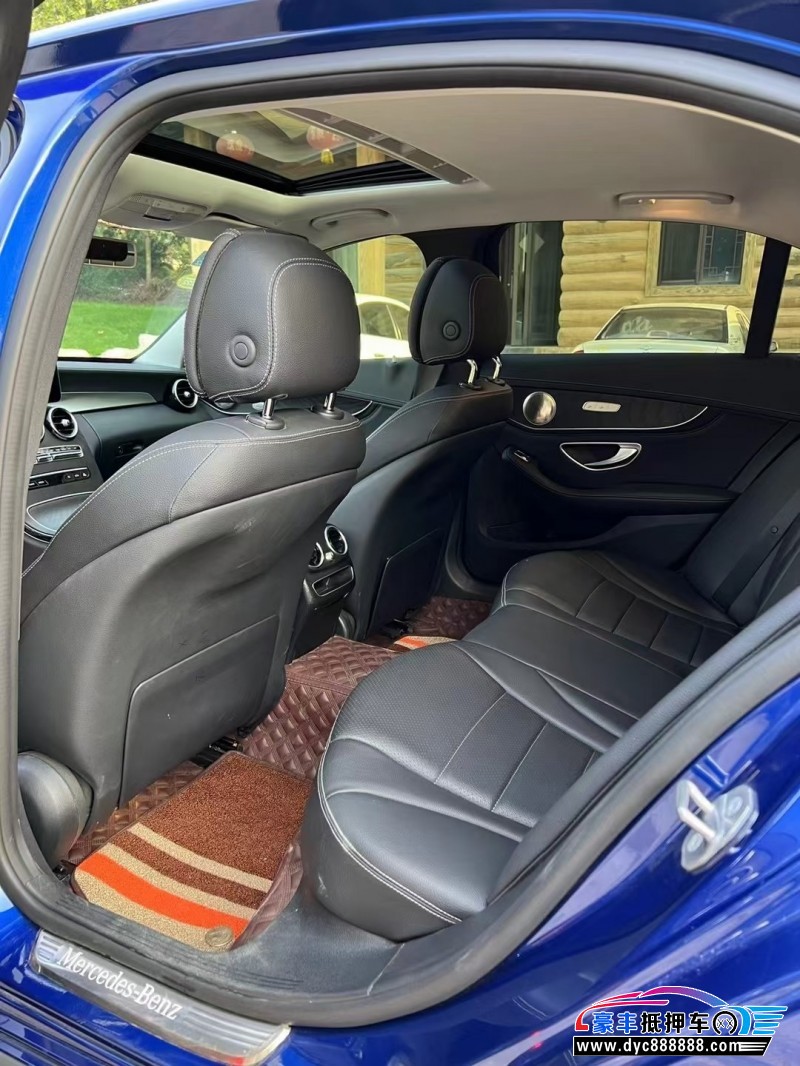 20年奔驰C轿车抵押车出售