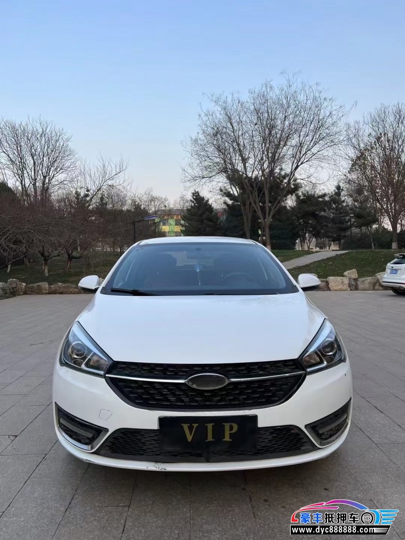 17年奇瑞艾瑞泽5轿车抵押车出售