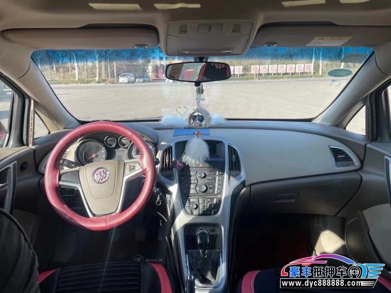 14年别克英朗轿车抵押车出售