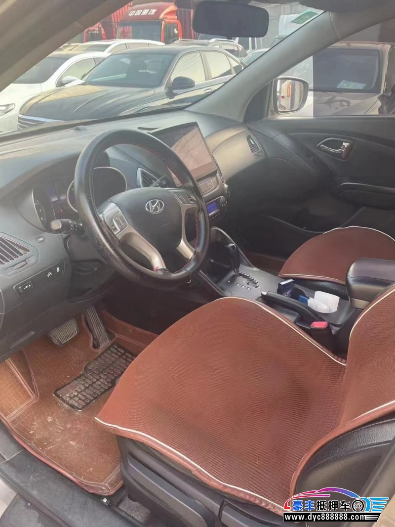 15年现代ix35SUV抵押车出售