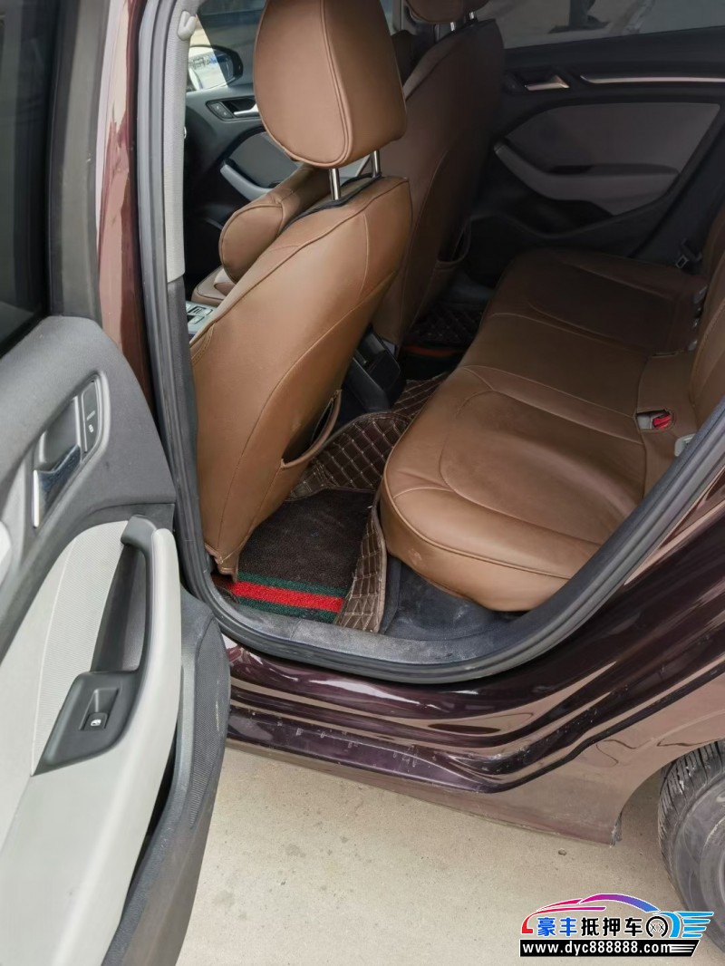 17年奥迪A3轿车抵押车出售