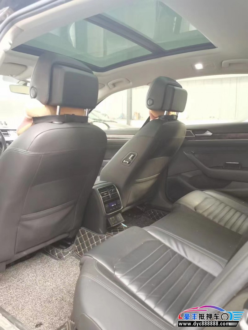 19年大众迈腾轿车抵押车出售