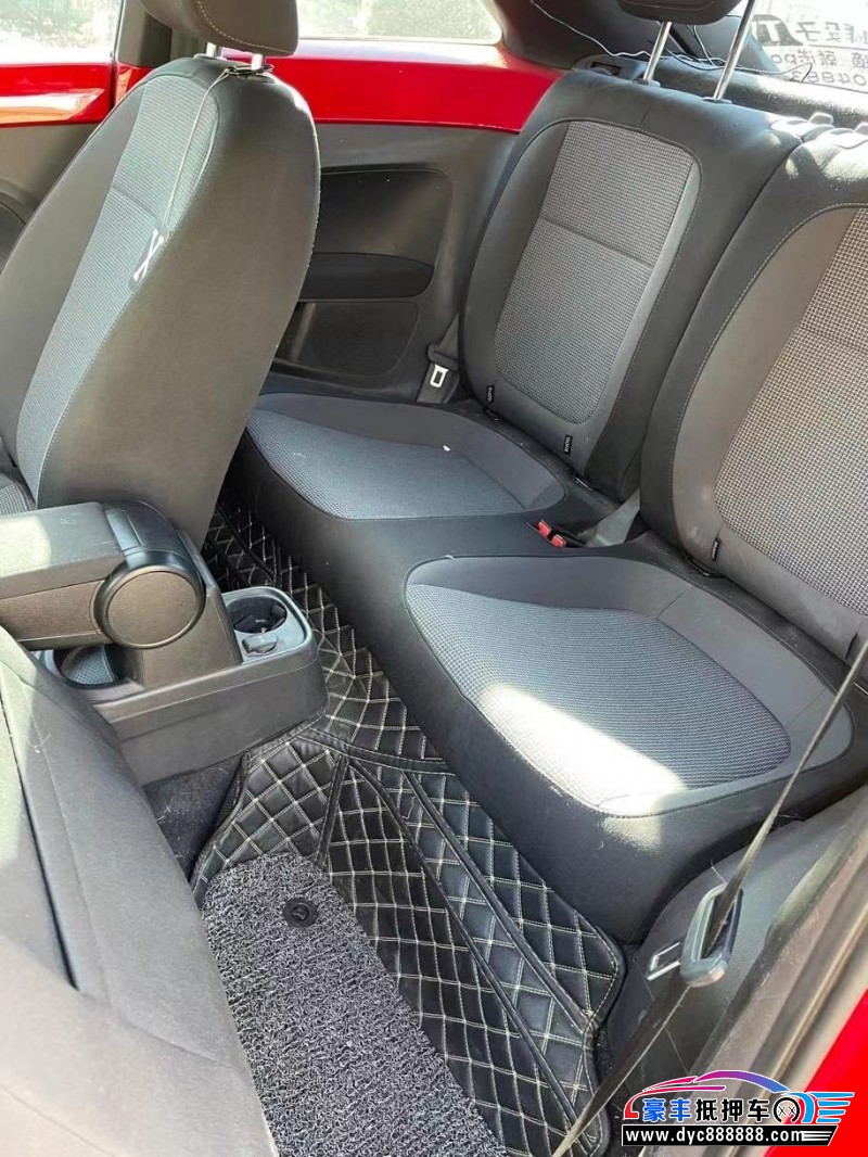 15年大众甲壳虫轿车抵押车出售