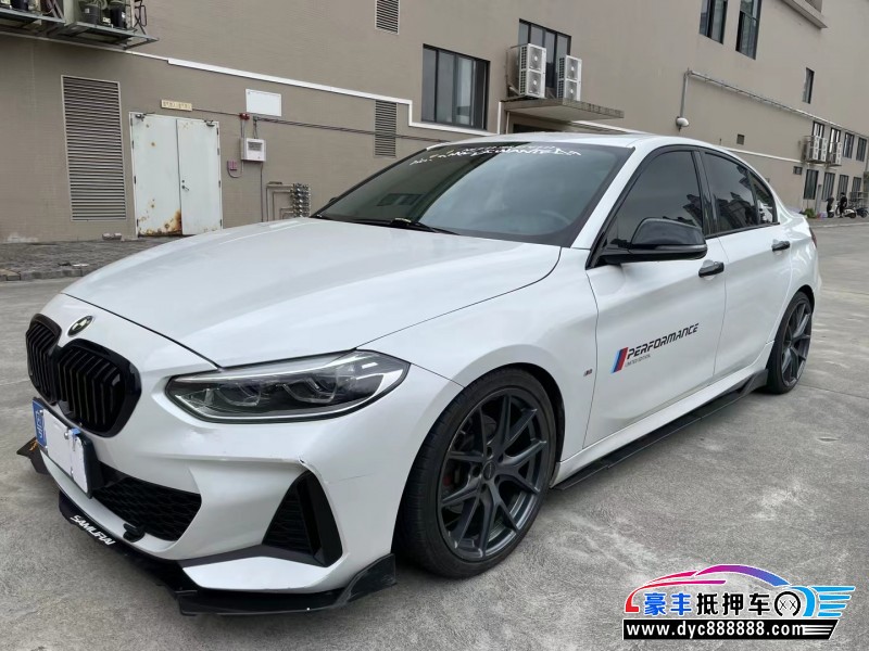 21年宝马1系轿车抵押车出售