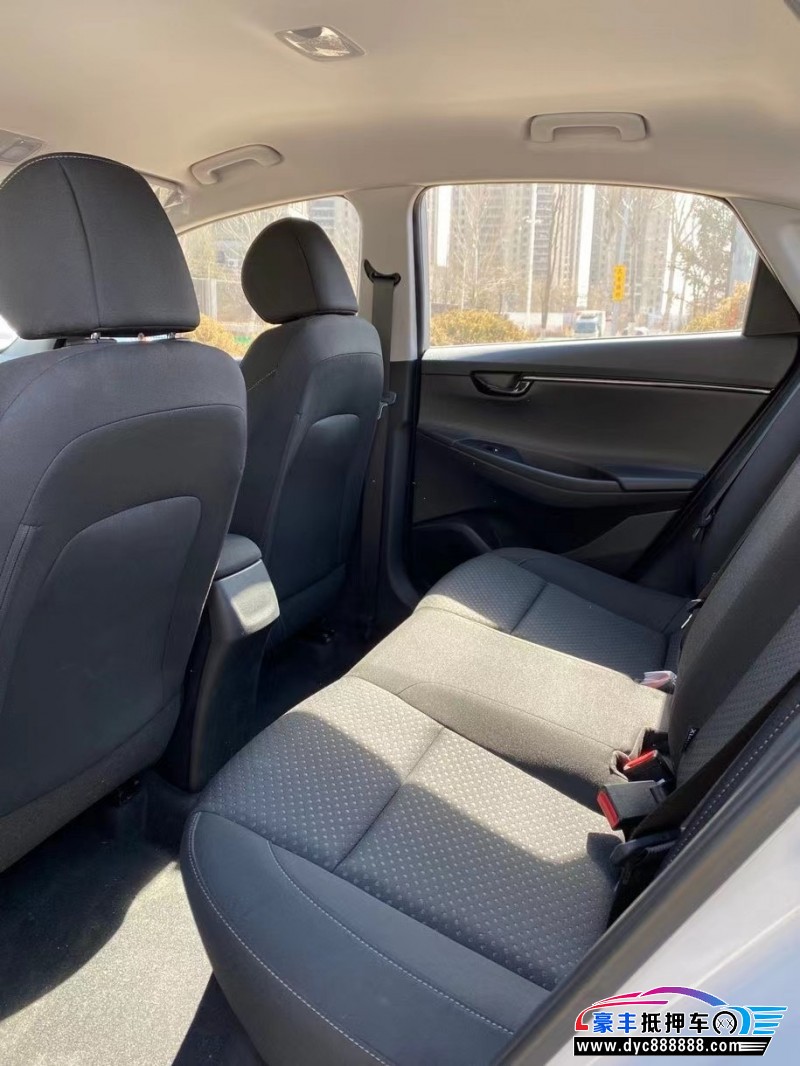 20年现代悦动轿车抵押车出售