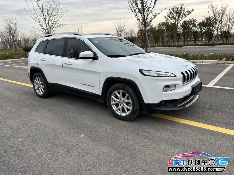 17年Jeep自由光SUV抵押车出售