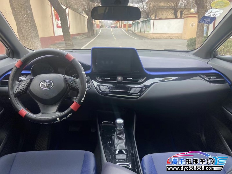 19年丰田C-HR轿车抵押车出售