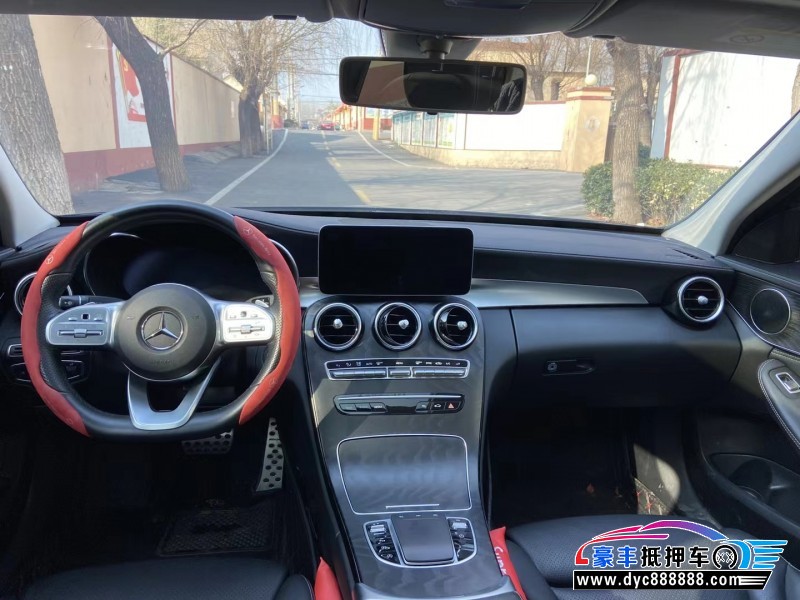 20年奔驰C级轿车抵押车出售