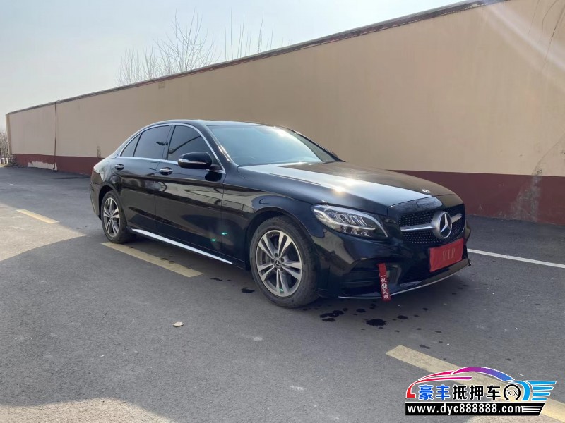20年奔驰C级轿车抵押车出售