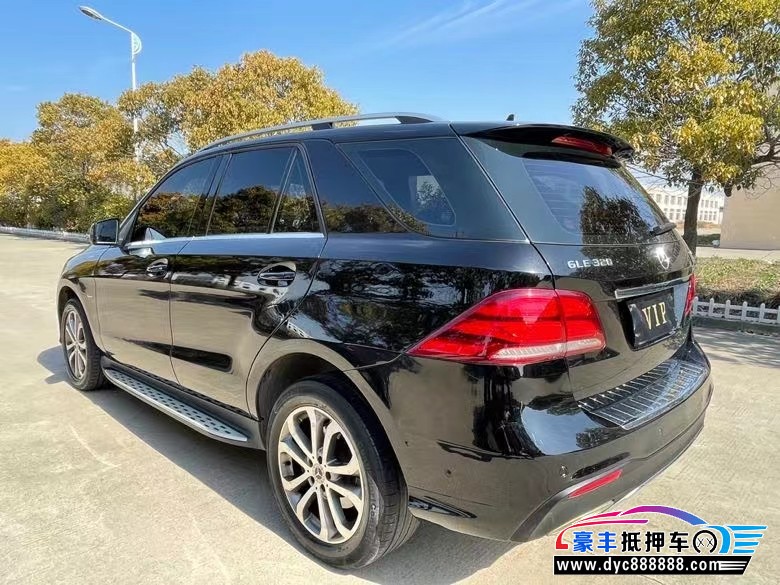 19年奔驰GLE轿车抵押车出售