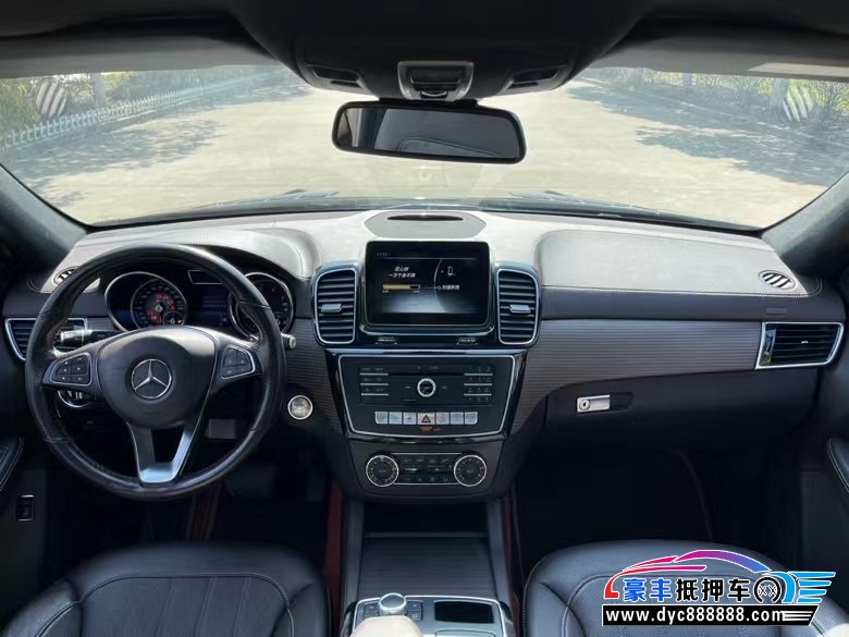 19年奔驰GLE轿车抵押车出售