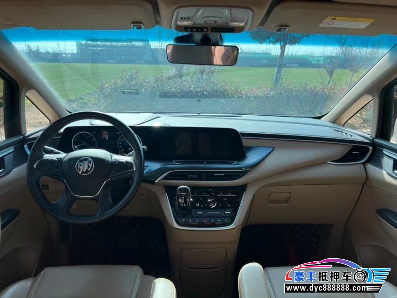 22年别克GL8SUV抵押车出售