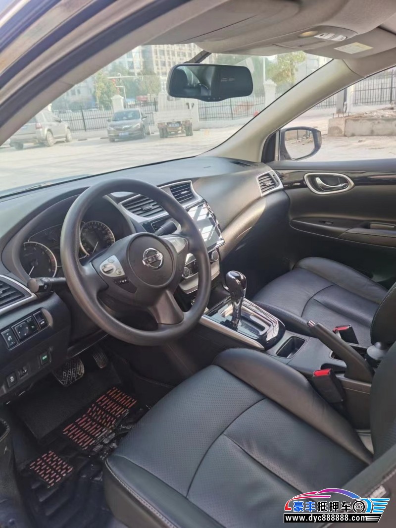 17年日产轩逸轿车抵押车出售