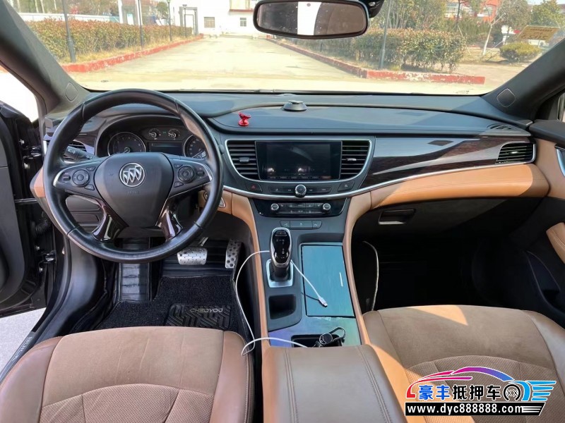 19年别克君越轿车抵押车出售