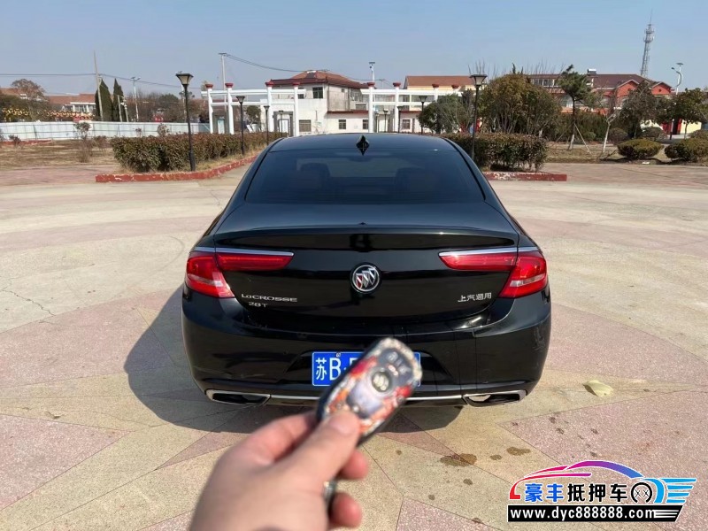 19年别克君越轿车抵押车出售