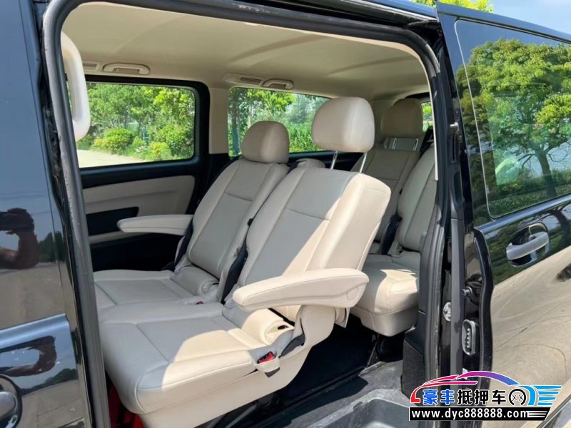 20年奔驰威霆MPV抵押车出售