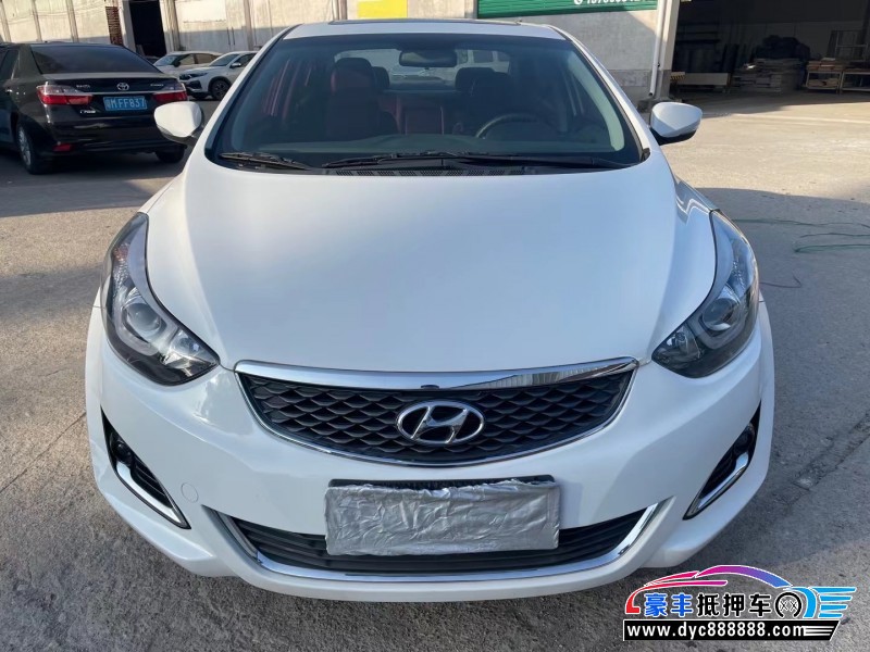 18年现代朗动轿车抵押车出售