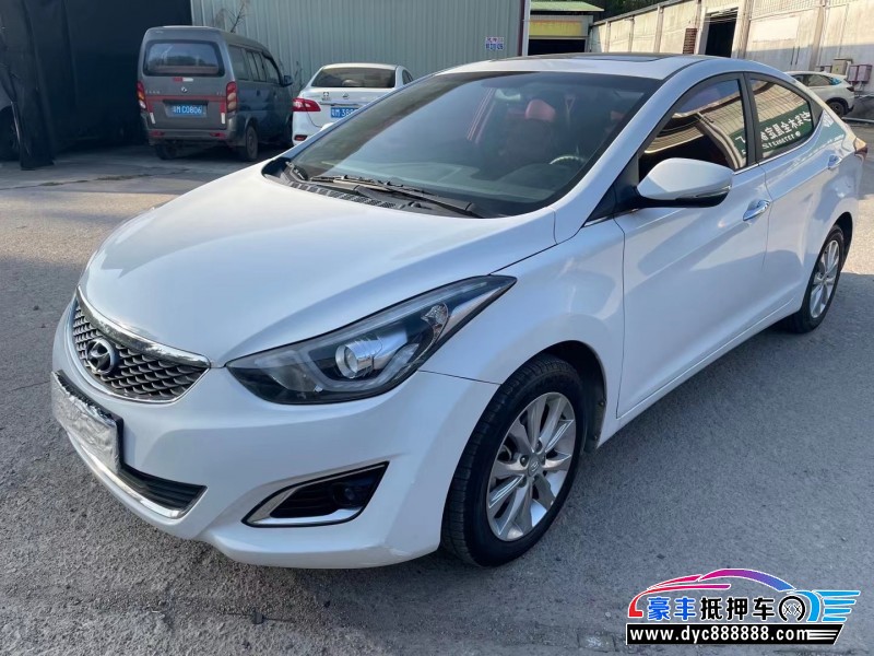 18年现代朗动轿车抵押车出售