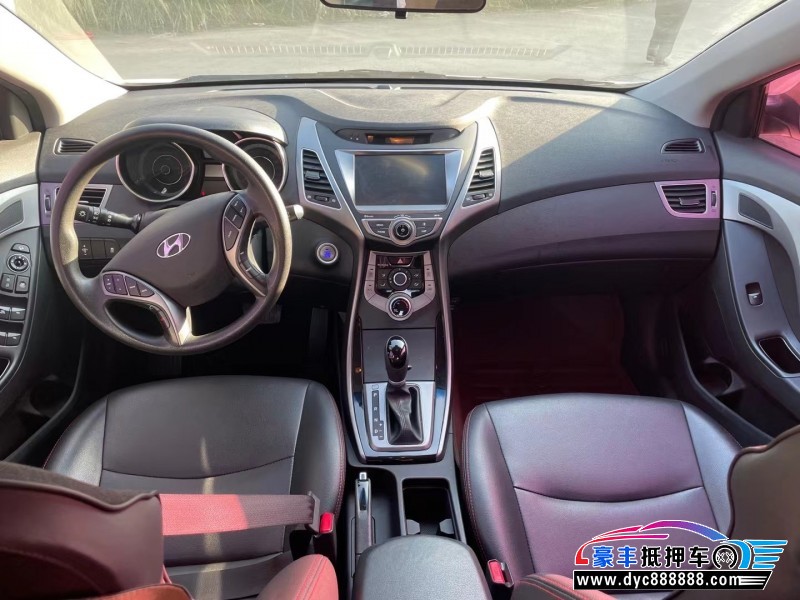 18年现代朗动轿车抵押车出售