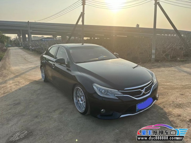 14年丰田锐志轿车抵押车出售