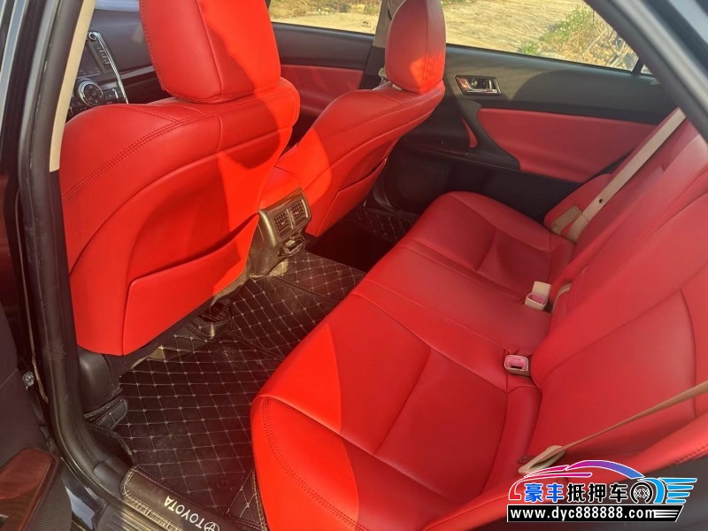 14年丰田锐志轿车抵押车出售