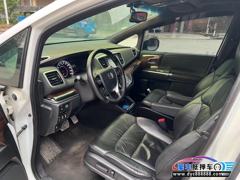 14年本田奥德赛轿车抵押车出售