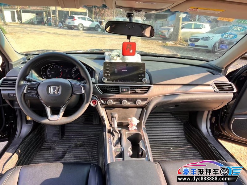 19年本田雅阁轿车抵押车出售