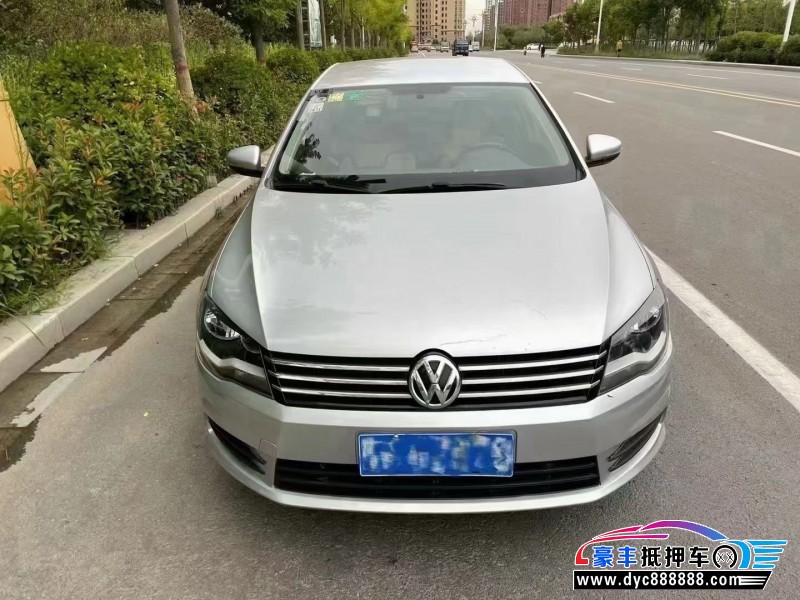 14年大众宝来轿车抵押车出售