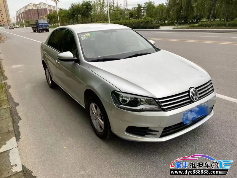 14年大众宝来轿车抵押车出售