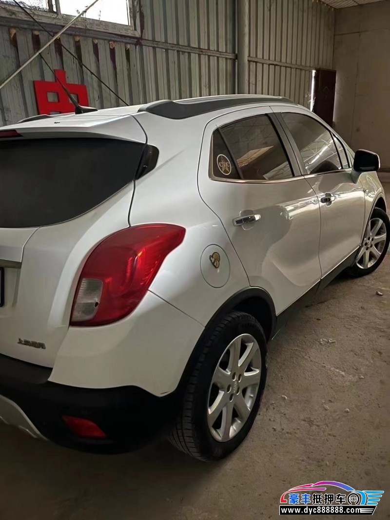 13年别克昂科拉轿车抵押车出售