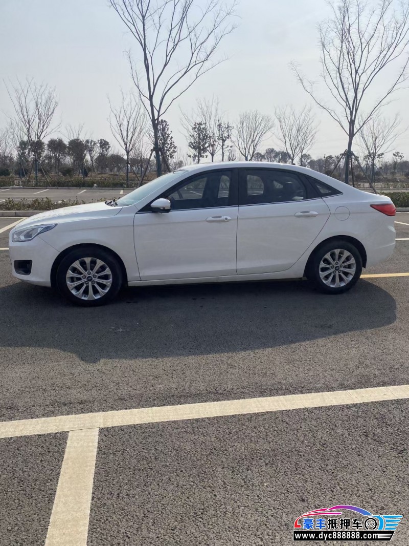 17年福特福睿斯轿车抵押车出售