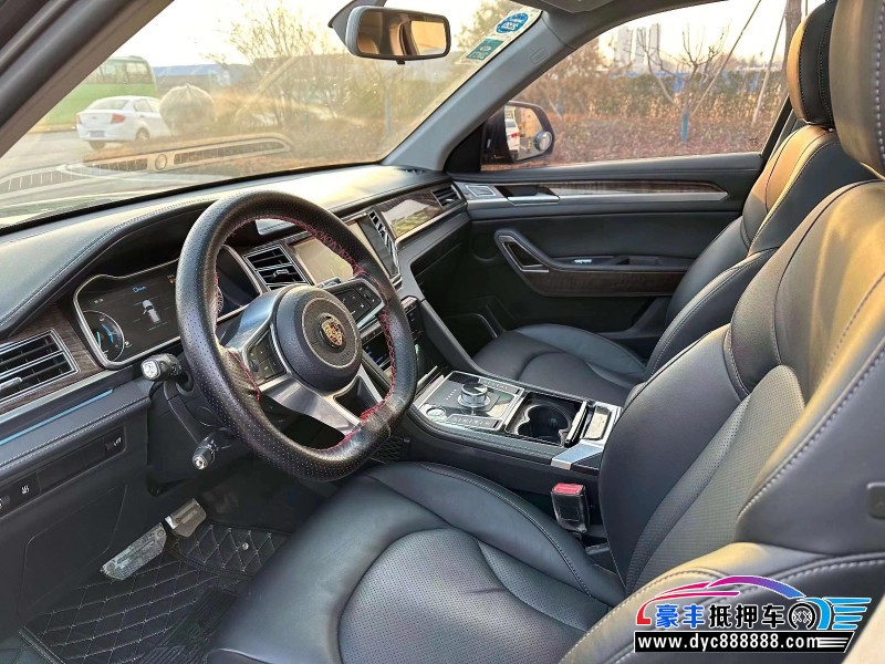 17年众泰大迈X7轿车抵押车出售