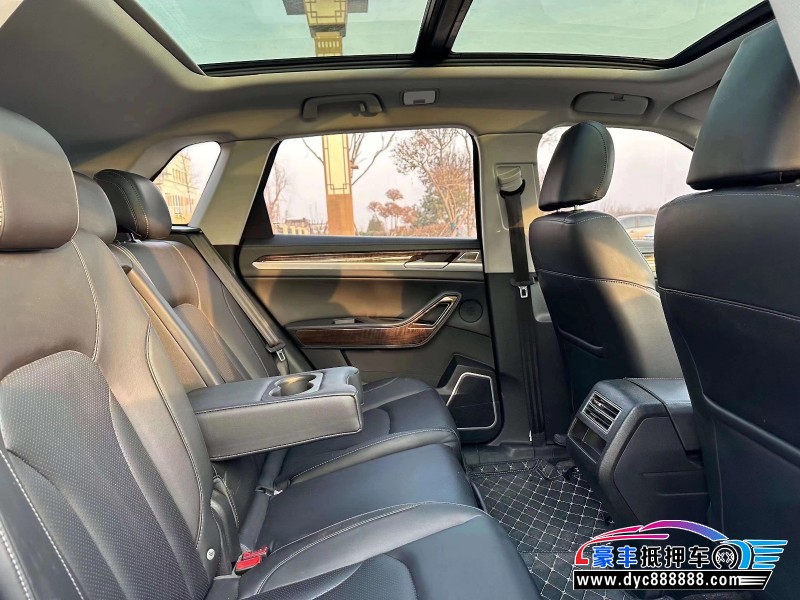 17年众泰大迈X7轿车抵押车出售