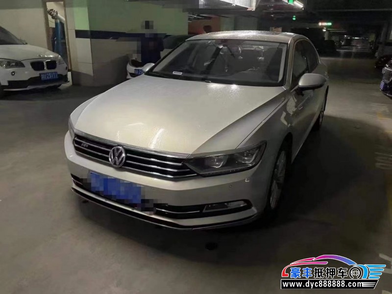 19年大众迈腾轿车抵押车出售