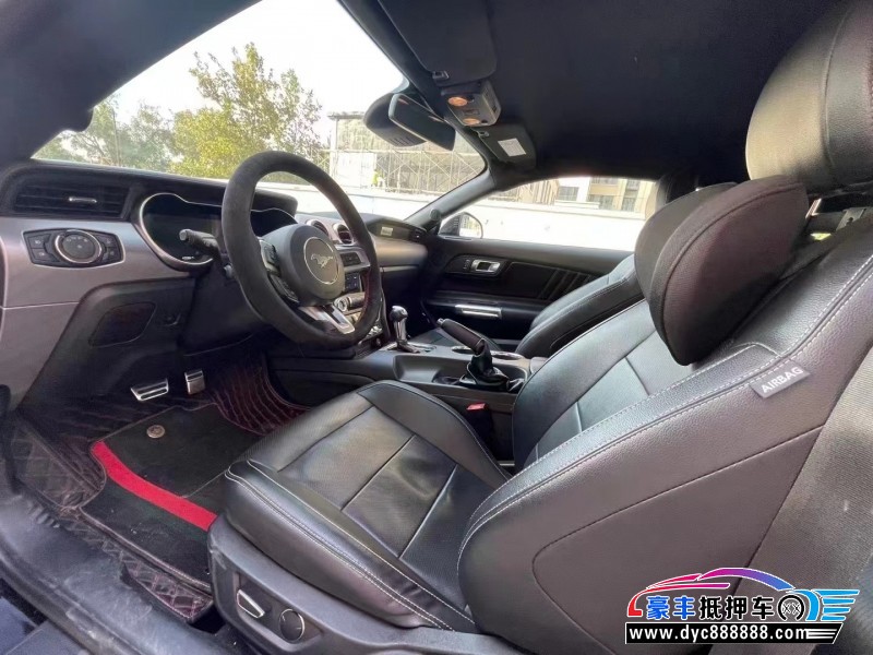 18年福特野马轿车抵押车出售