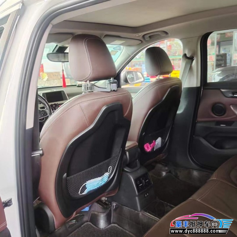 19年宝马X1轿车抵押车出售