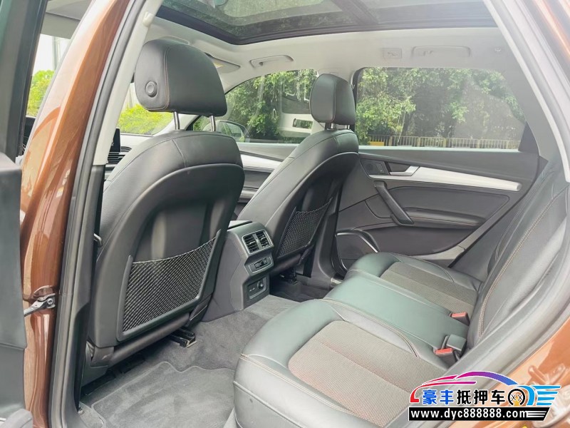 19年奥迪Q5轿车抵押车出售