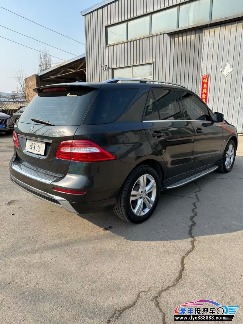 12年奔驰ML轿车抵押车出售