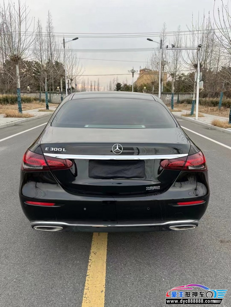 22年奔驰E轿车抵押车出售