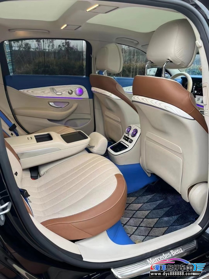 22年奔驰E轿车抵押车出售