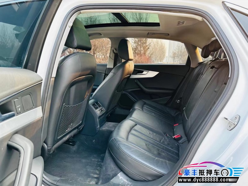 19年奥迪A4轿车抵押车出售