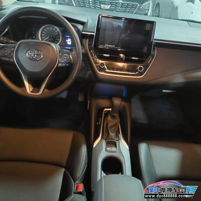 22年丰田凌尚轿车抵押车出售