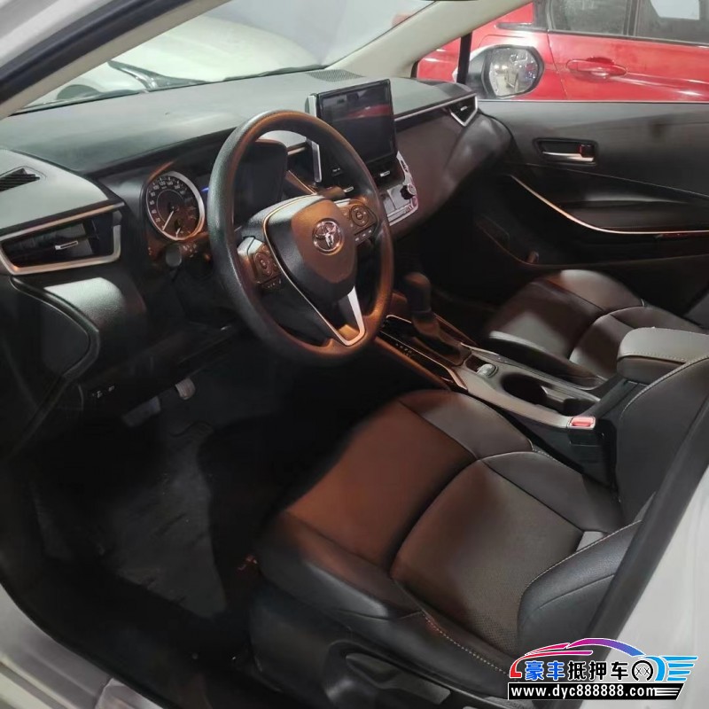 22年丰田凌尚轿车抵押车出售