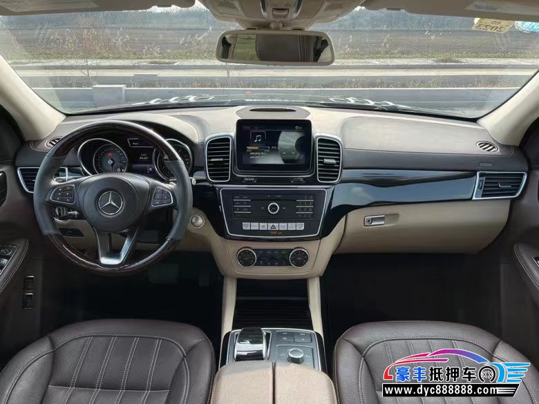 17年奔驰GLSSUV抵押车出售