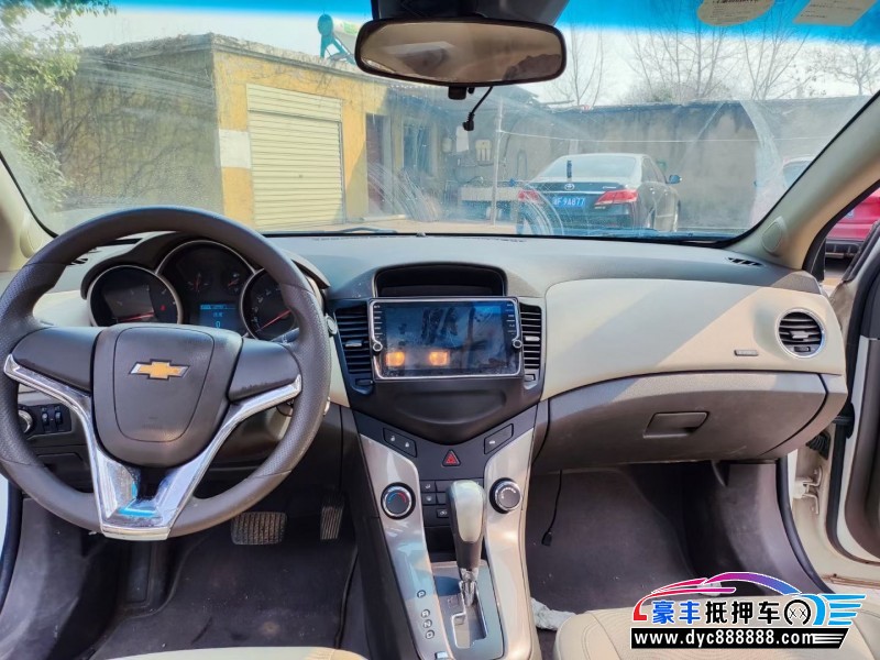 15年雪佛兰科鲁兹轿车抵押车出售