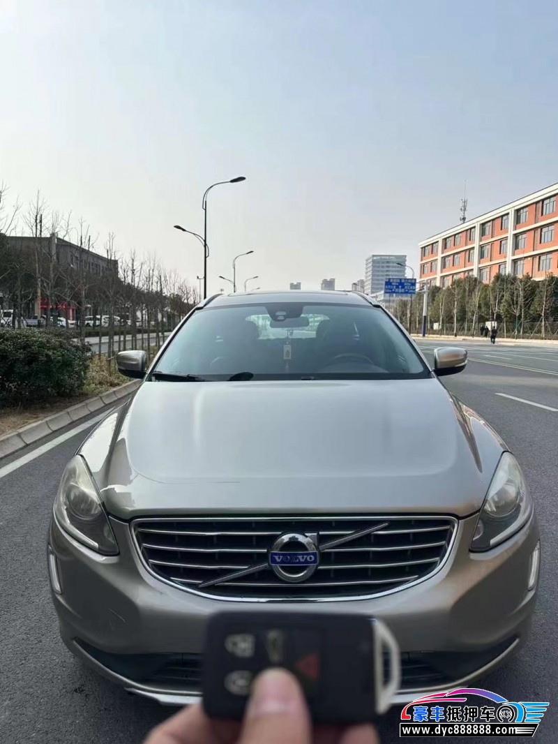 15年沃尔沃XC60轿车抵押车出售