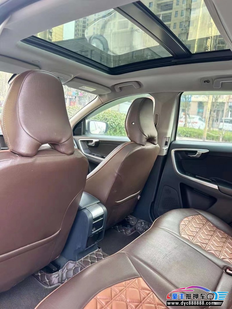 15年沃尔沃XC60轿车抵押车出售