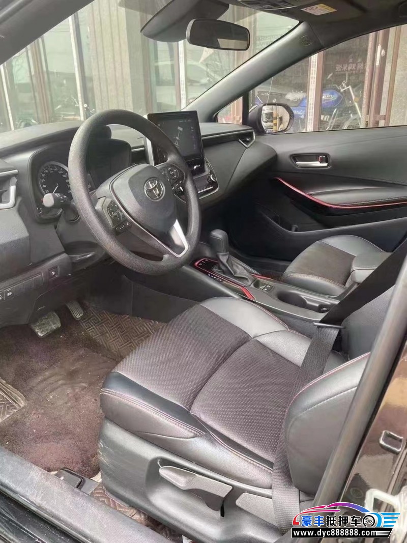 21年丰田雷凌轿车抵押车出售