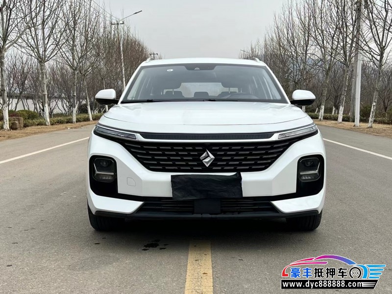 22年宝骏RC5轿车抵押车出售