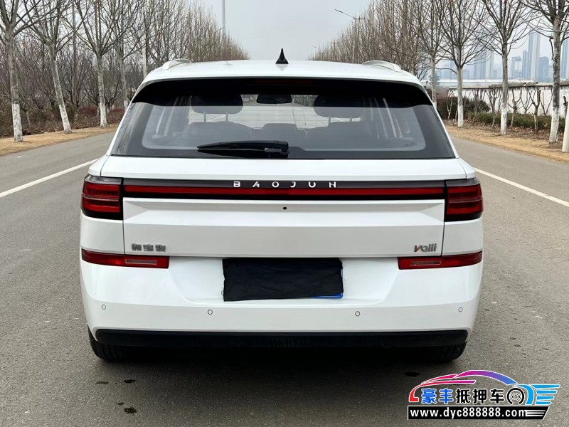 22年宝骏RC5轿车抵押车出售